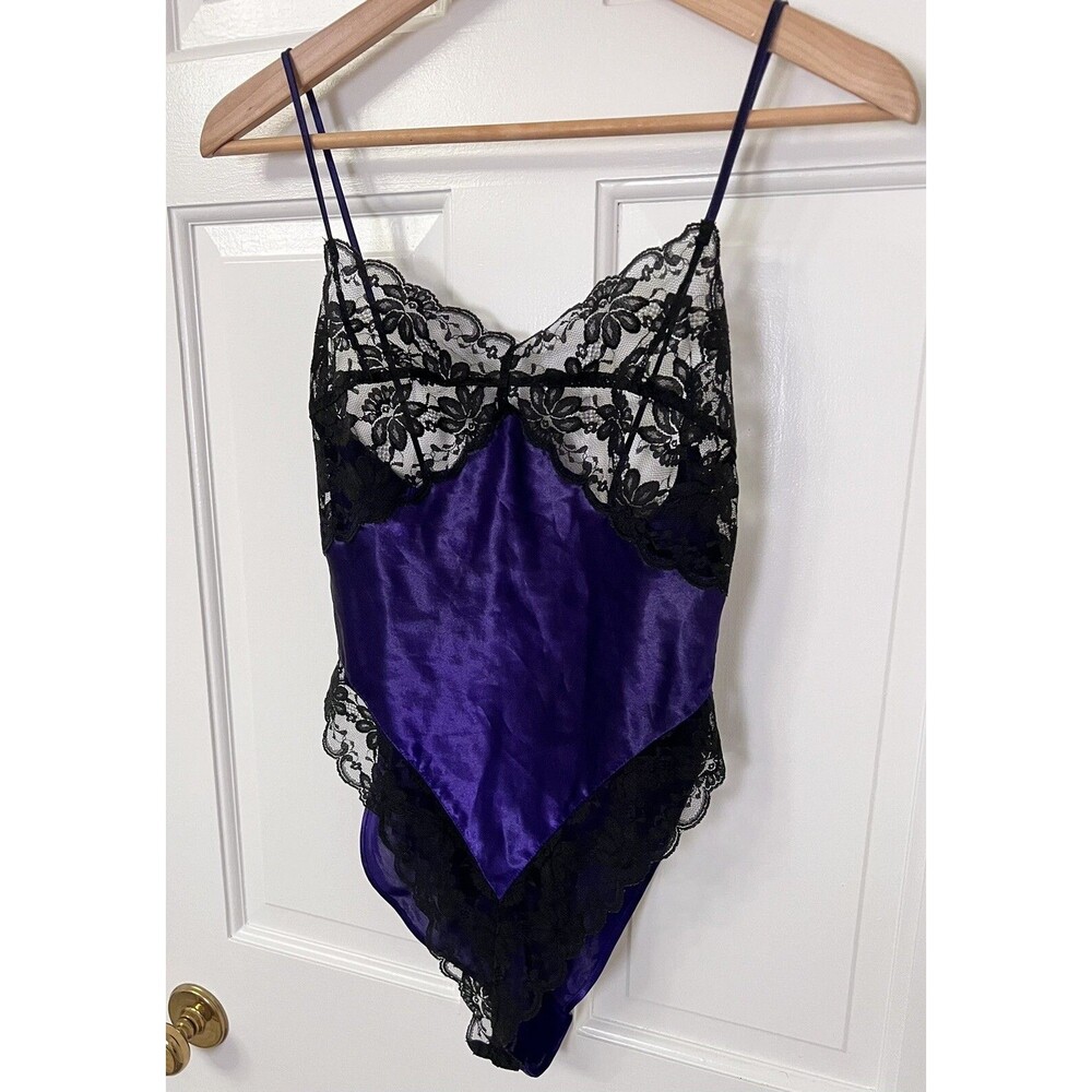 Vintage Victoria’s Secret Gold Label Women’s Size XS Purple Teddy Bodysuit Lace - Picture 4 of 9